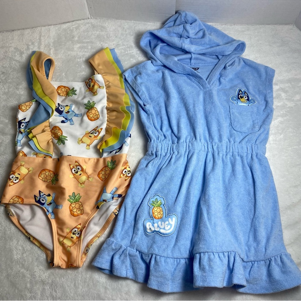 Bluey Hooded Towel Dress and Swimsuit Set 6/7